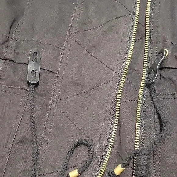 ATTENTION Black Detachable Lining Coat - Picture 4 of 16